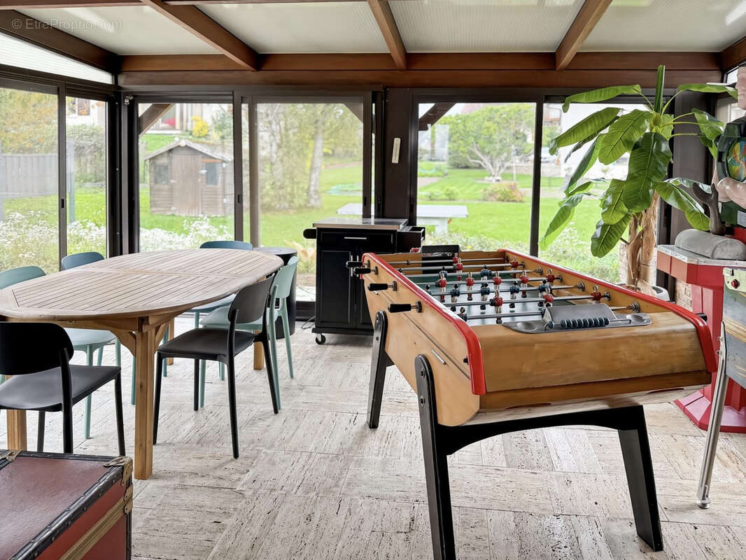 Maison à PREVESSIN-MOENS