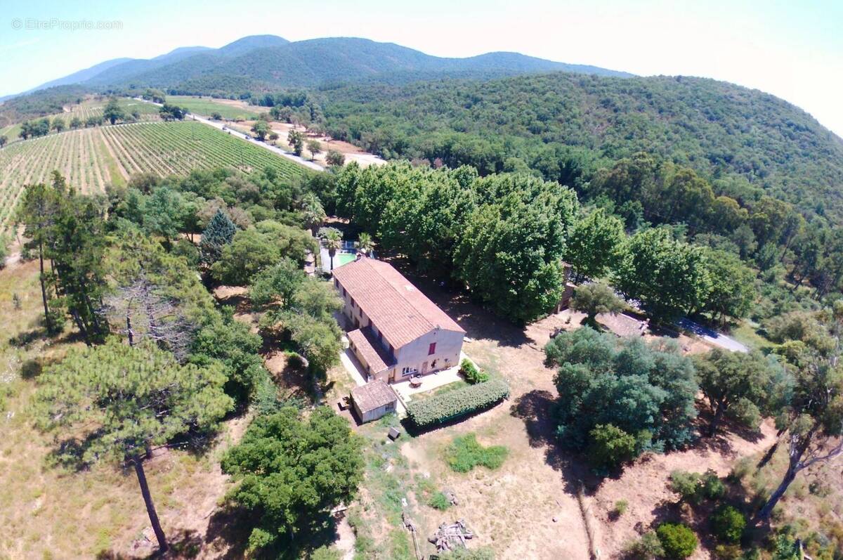 Maison à BORMES-LES-MIMOSAS