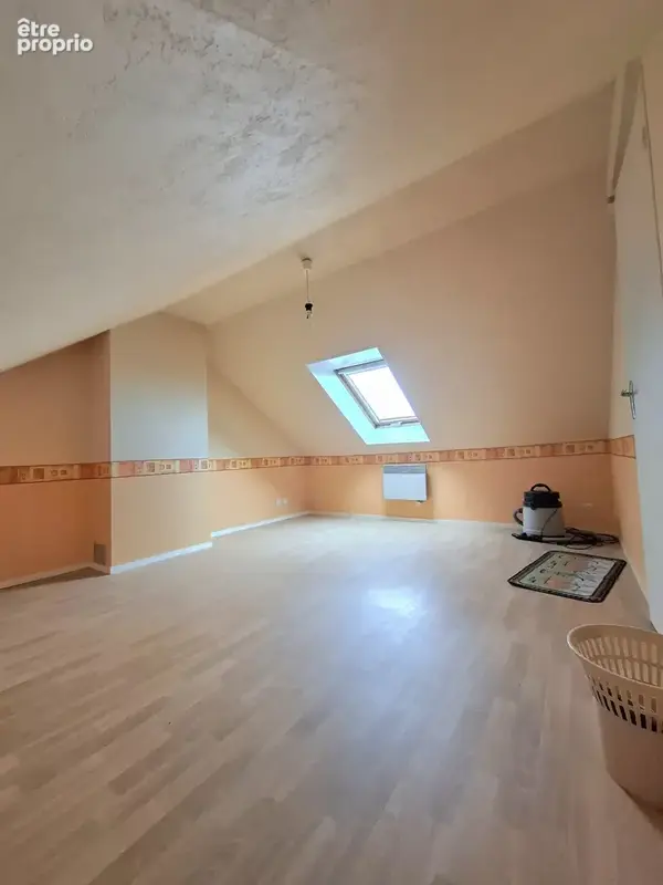 Maison 8 pièces 96 m² à vendre à La Bazoge (72650) - photo 3