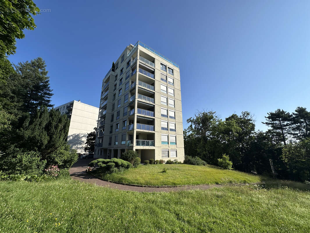 Appartement à SAINTE-FOY-LES-LYON