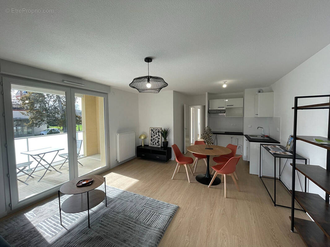 Appartement à POMPERTUZAT
