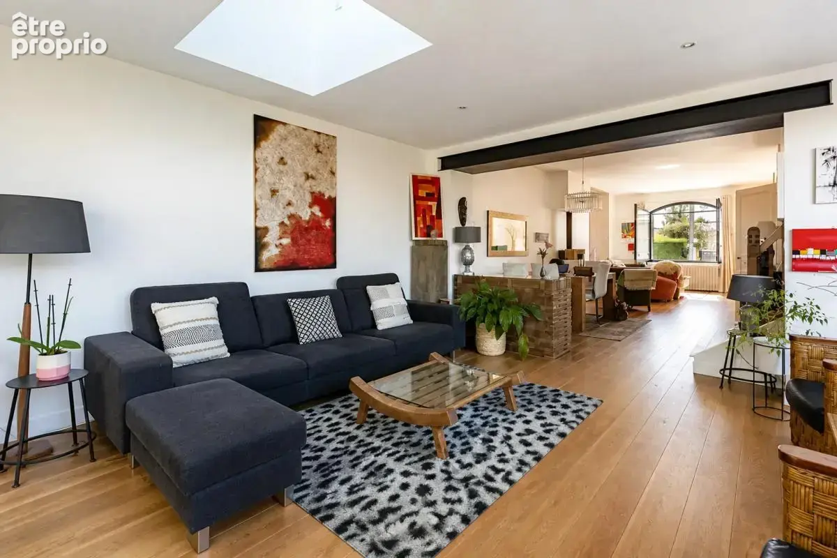 Maison de 7 pièces de 260 m² à Saint-Sébastien - photo 6