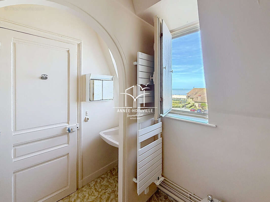 Appartement à TOURGEVILLE