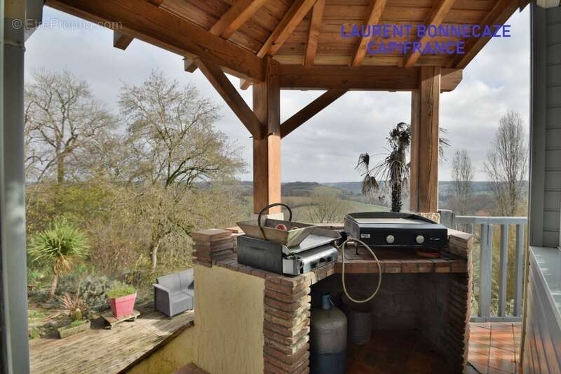 Maison à SAINT-PIERRE-DE-CLAIRAC