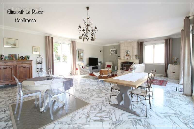 Maison à MONTREUIL-JUIGNE