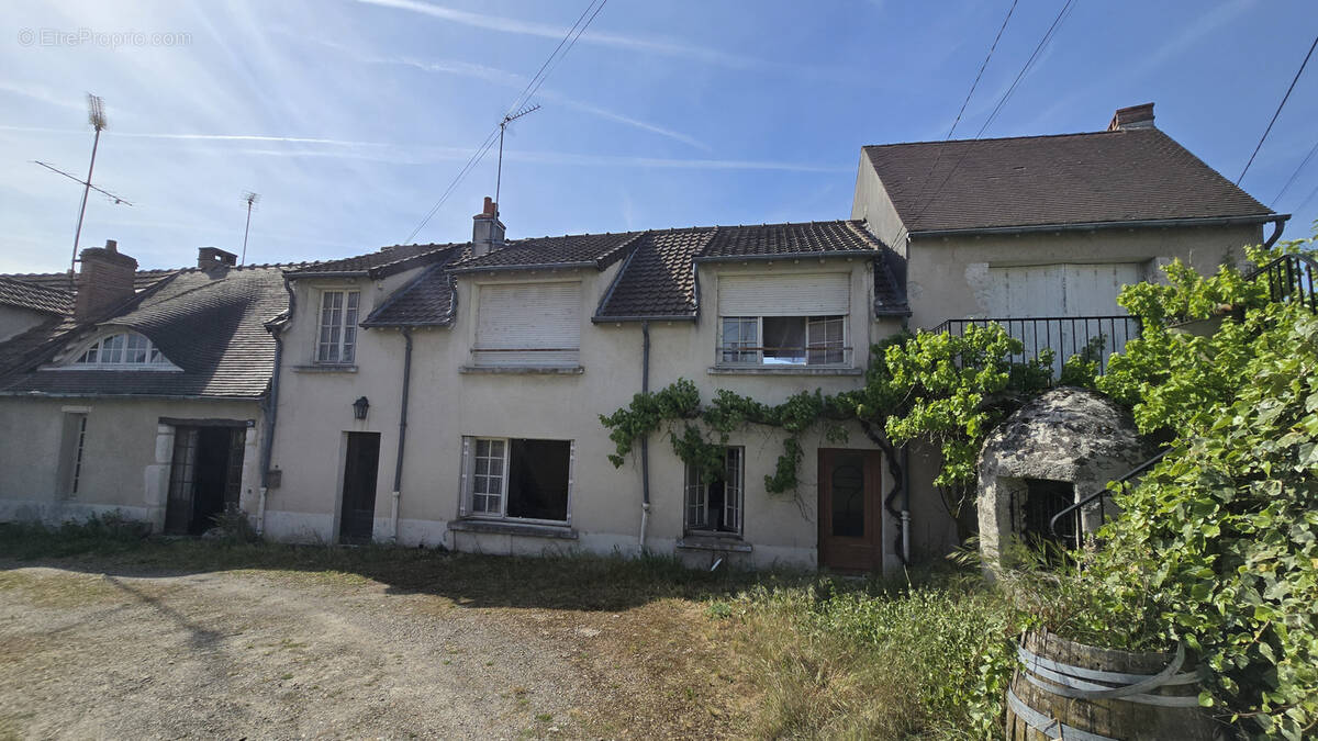 Maison à TAVERS