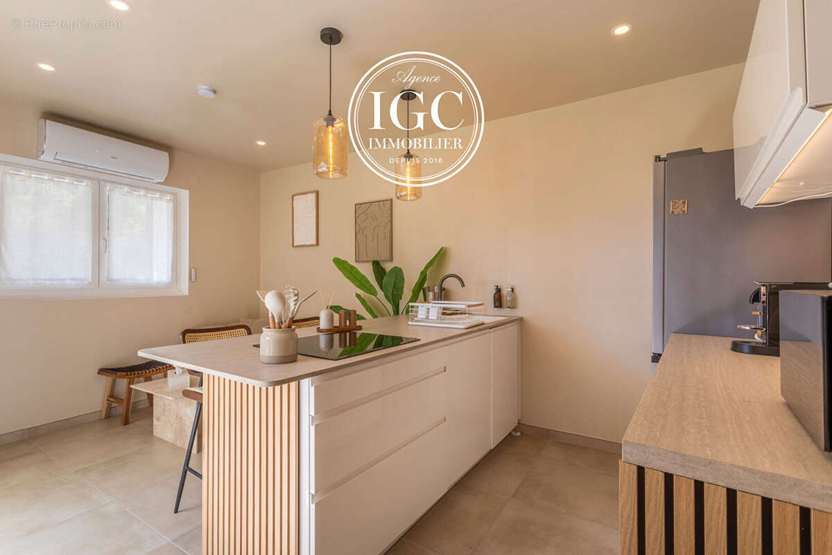 Maison à CARRY-LE-ROUET