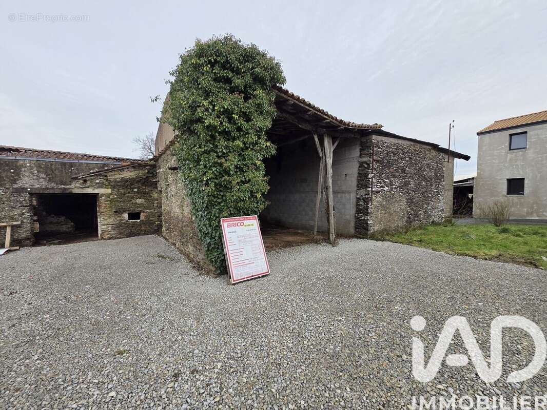 Photo 2 - Maison à LA REGRIPPIERE