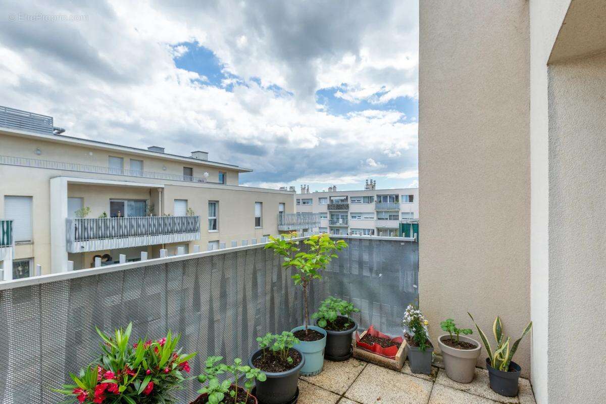 Appartement à BRON
