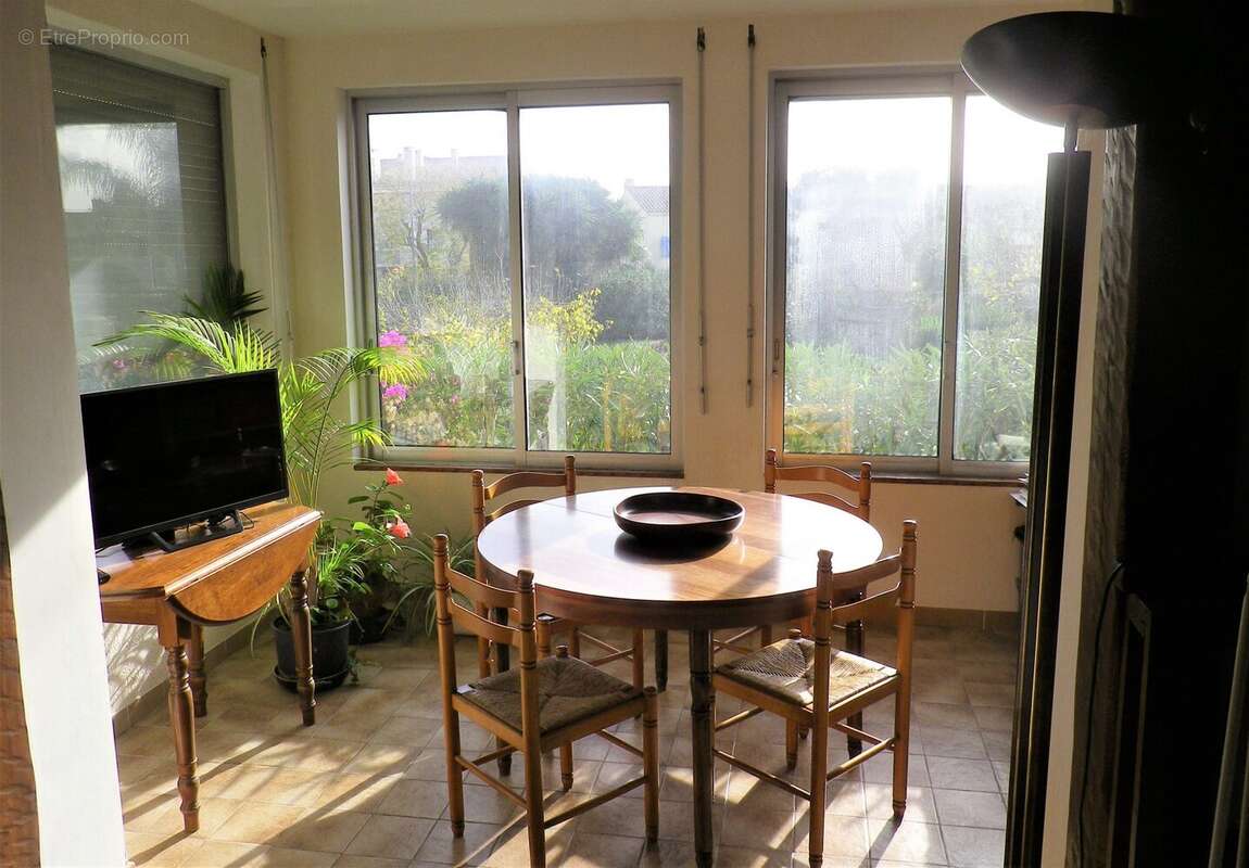 Maison à SIX-FOURS-LES-PLAGES