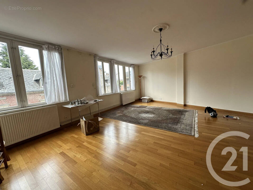 Appartement à SAINT-QUENTIN