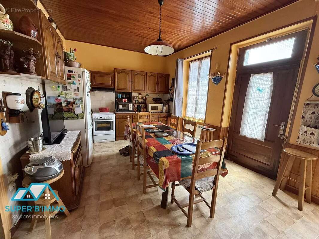 Maison à BOURNONCLE-SAINT-PIERRE