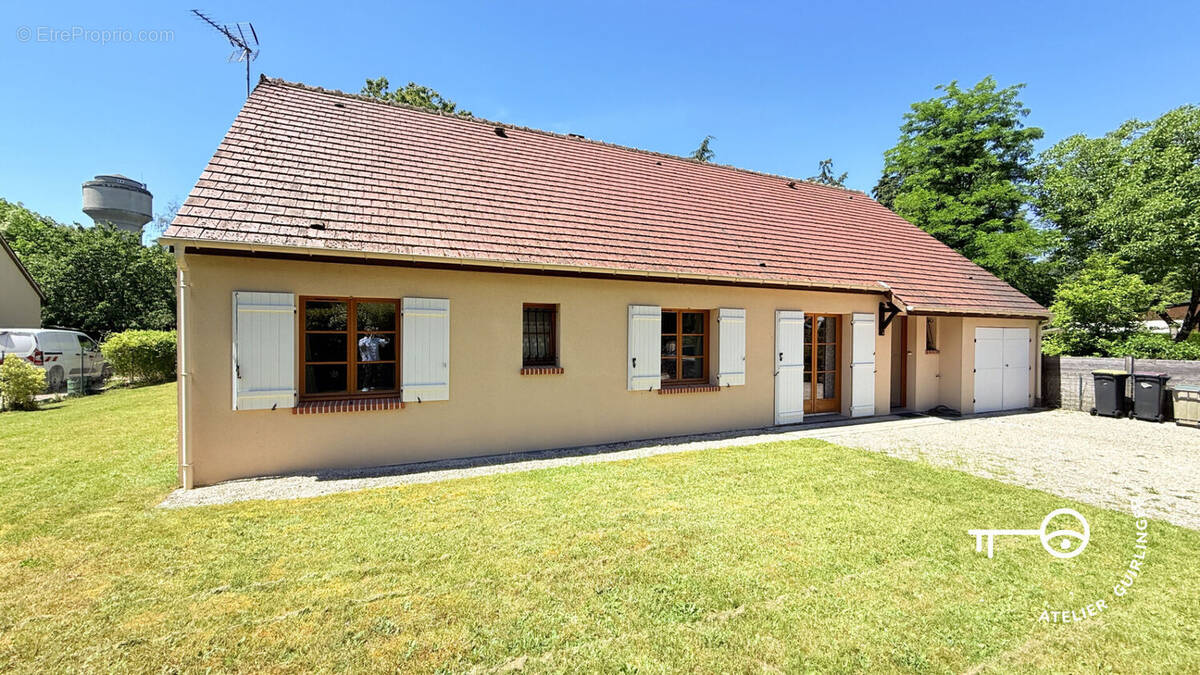 Maison à VOUZON