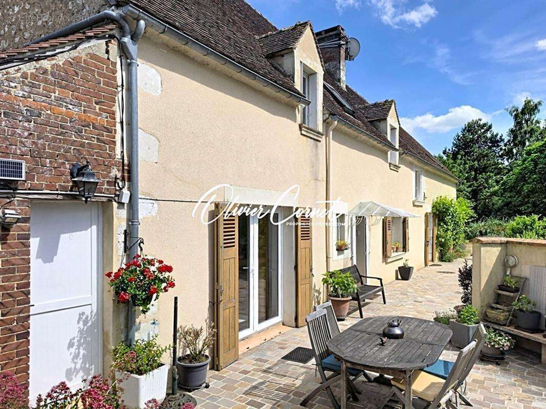 Longère Sablons Sur Huisne 7 pièces 253 m² - photo 2