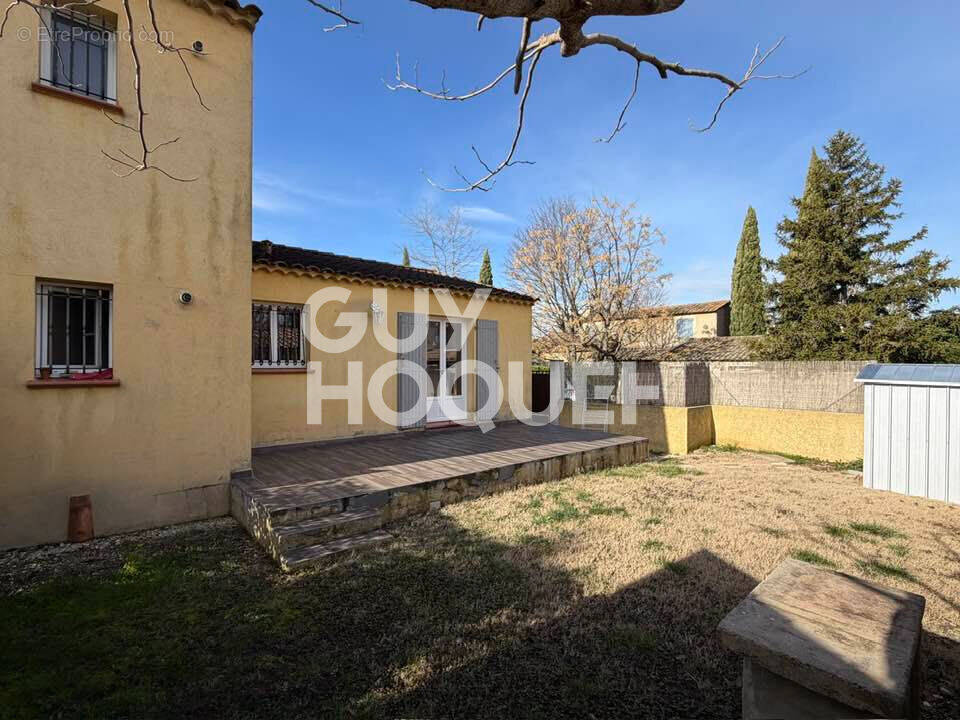 Appartement à L'ISLE-SUR-LA-SORGUE