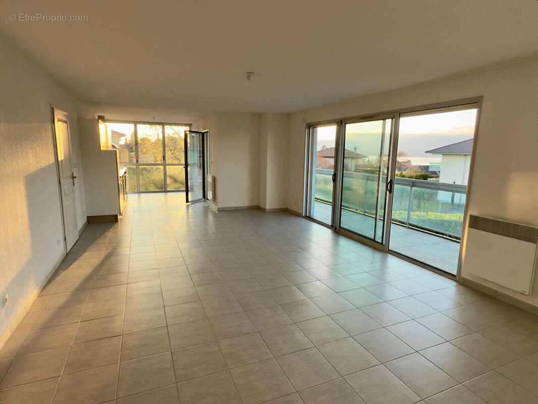 Appartement à MESSERY