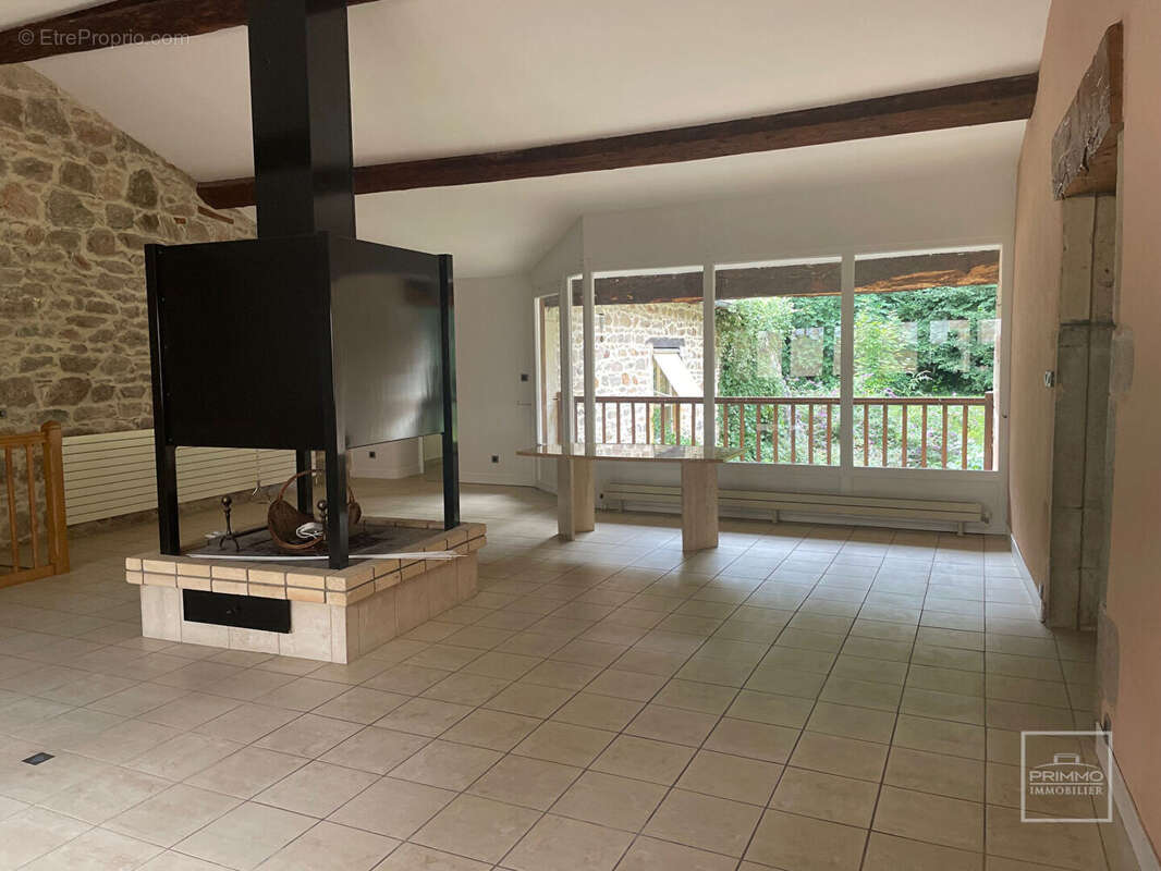 Appartement à CHASSELAY