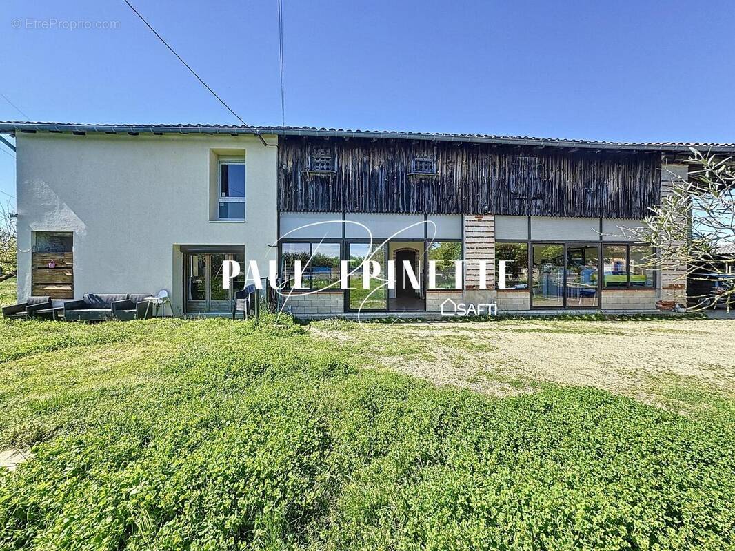 Photo 1 - Maison à CASTELSARRASIN