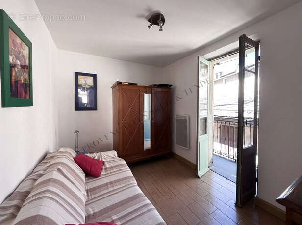 Appartement environ 45m2 + garage + cave - photo 2