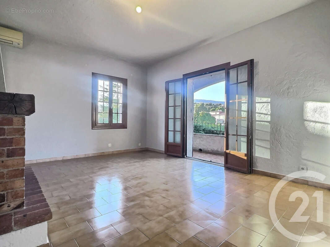 Maison 194 m² à Le Rouret  - photo 8