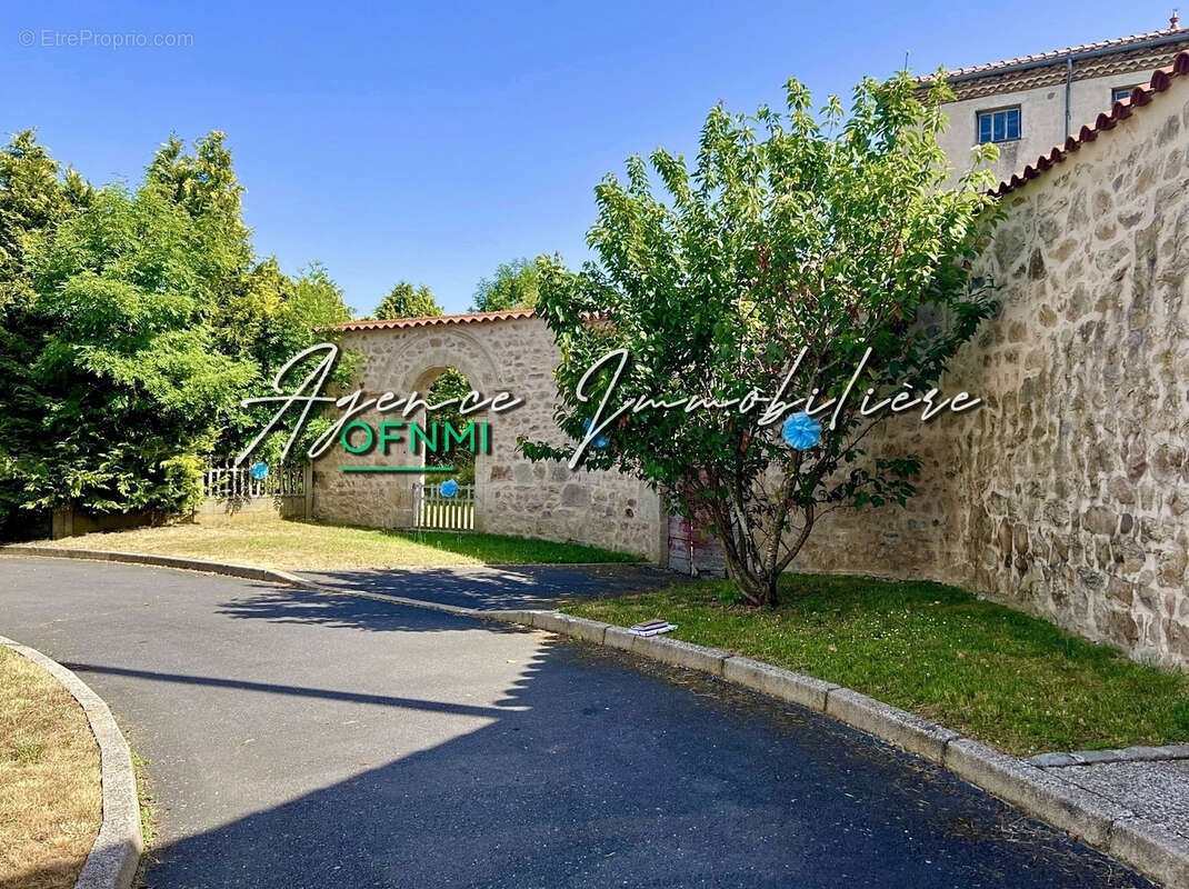Maison à SAINT-GEORGES-LAGRICOL