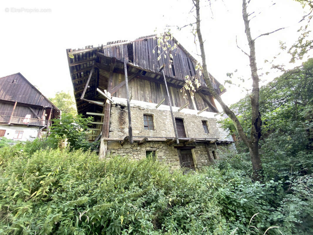 Grange à rénover Jarrier 1181 m2 terrain - photo 16