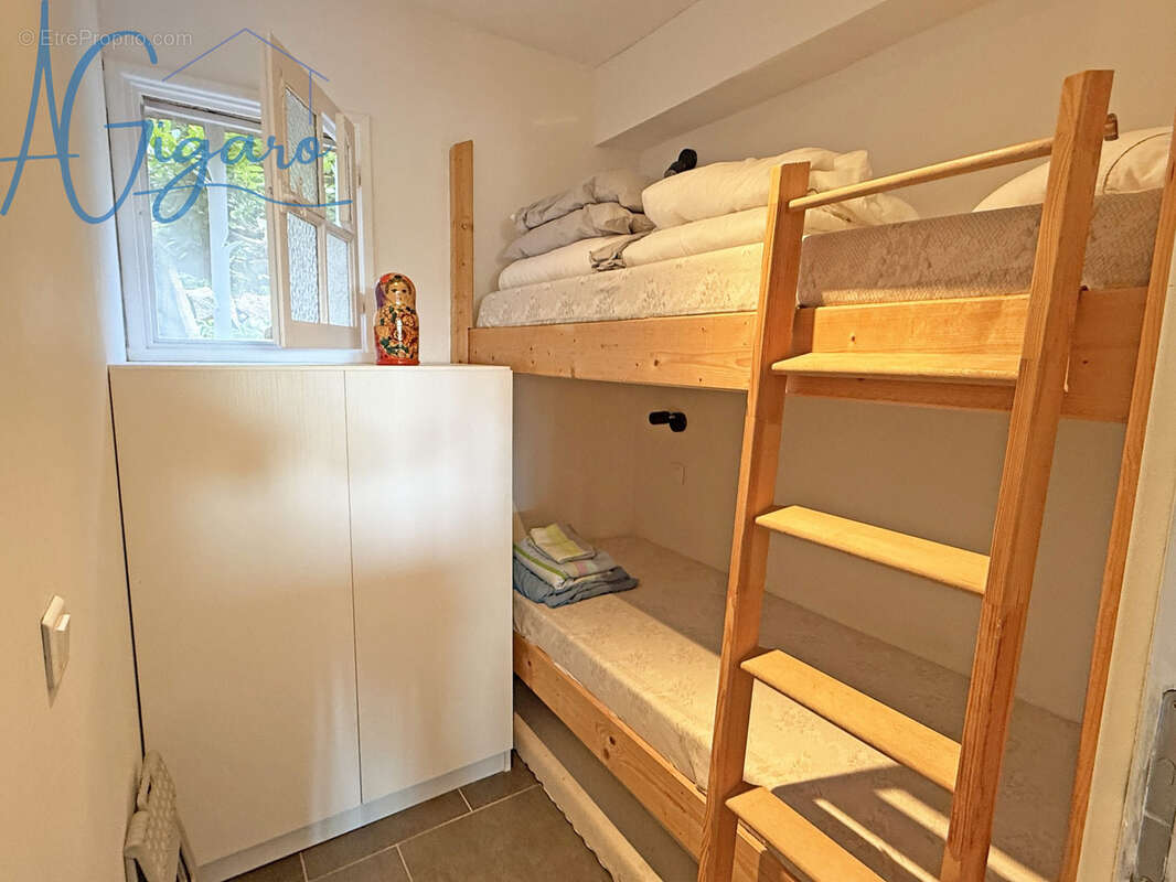 Appartement à LA CROIX-VALMER