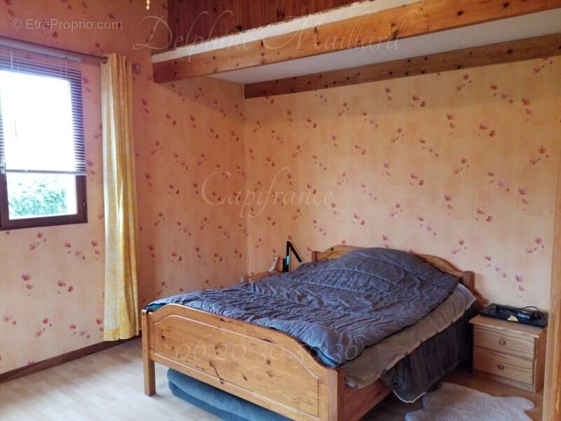 Maison à COURCELLES-SUR-SEINE