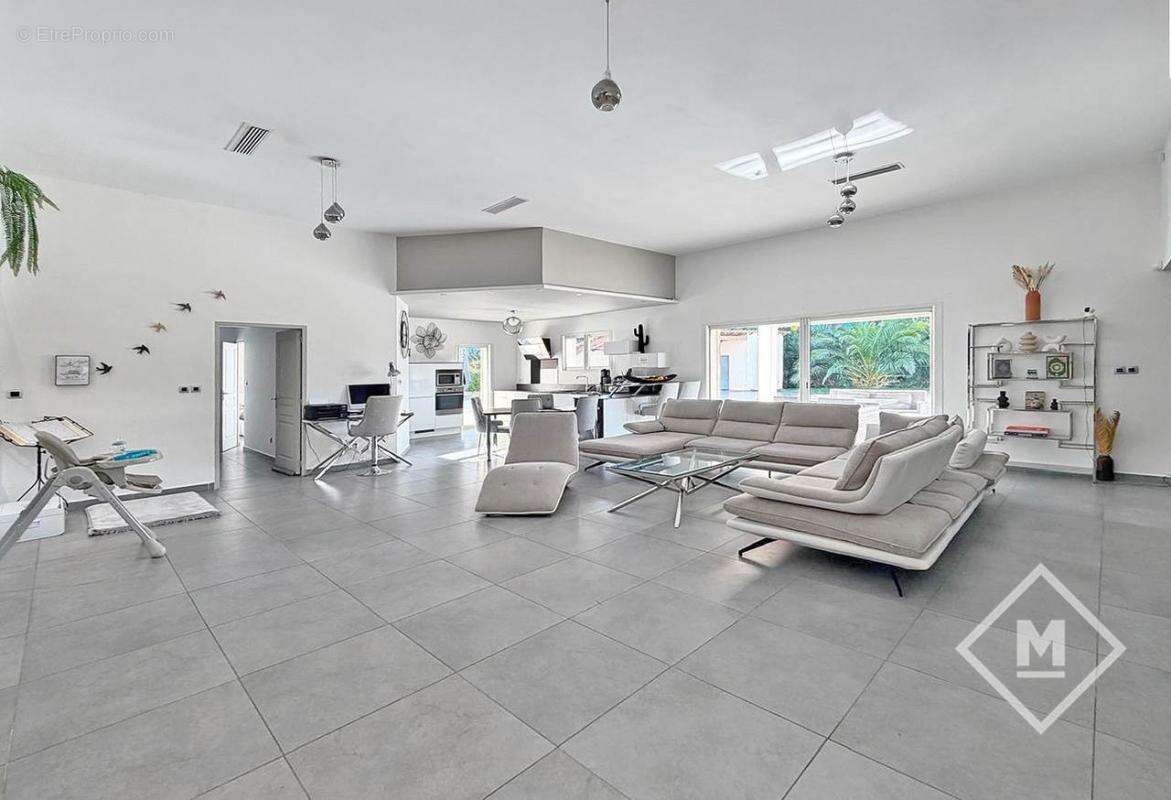 Maison à SEPTEMES-LES-VALLONS