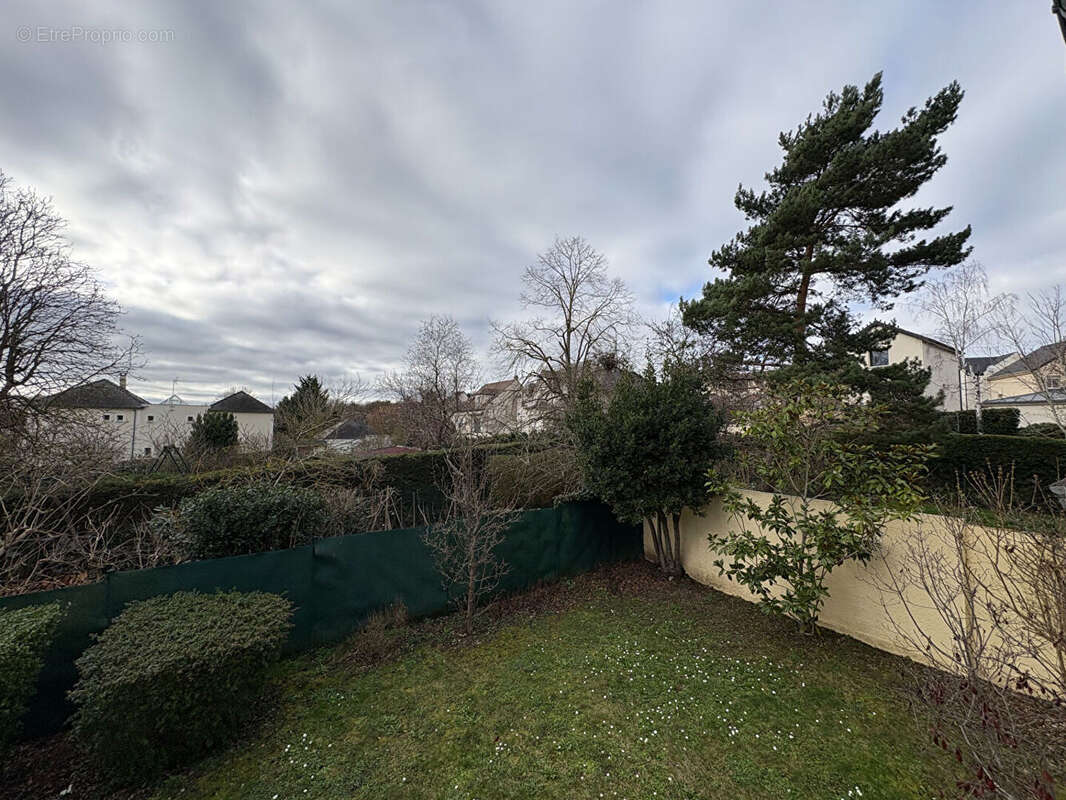 Maison à VERRIERES-LE-BUISSON