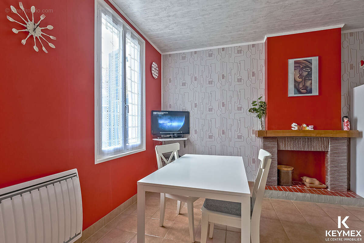 Maison à MERU