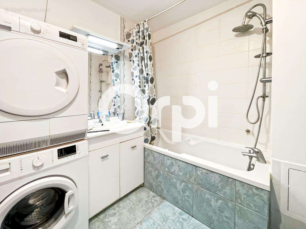 Appartement à SAINT-MARTIN-BOULOGNE