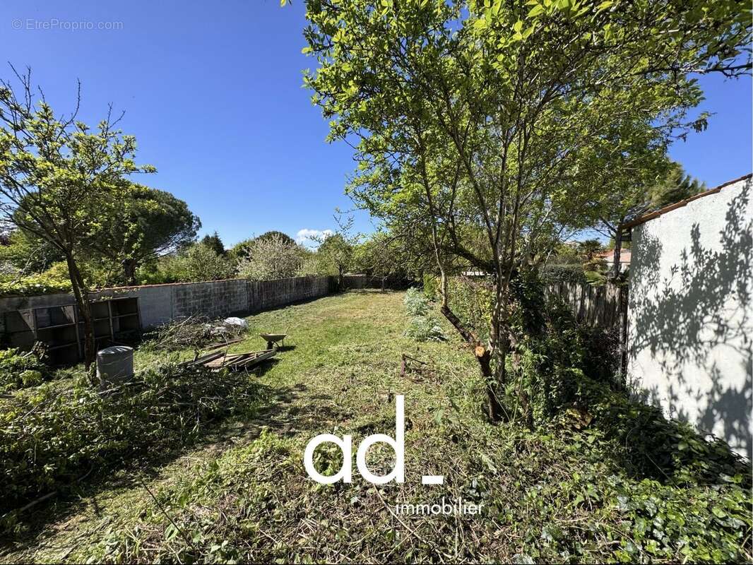 Terrain à DOMPIERRE-SUR-MER