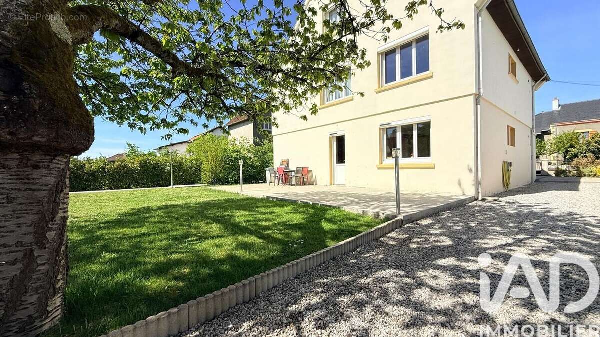 Photo 2 - Maison à GUEUGNON