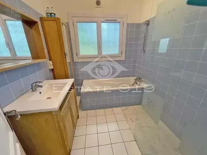 Maison à ROQUEFORT-LES-PINS