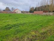 Terrain à GOUPILLIERES