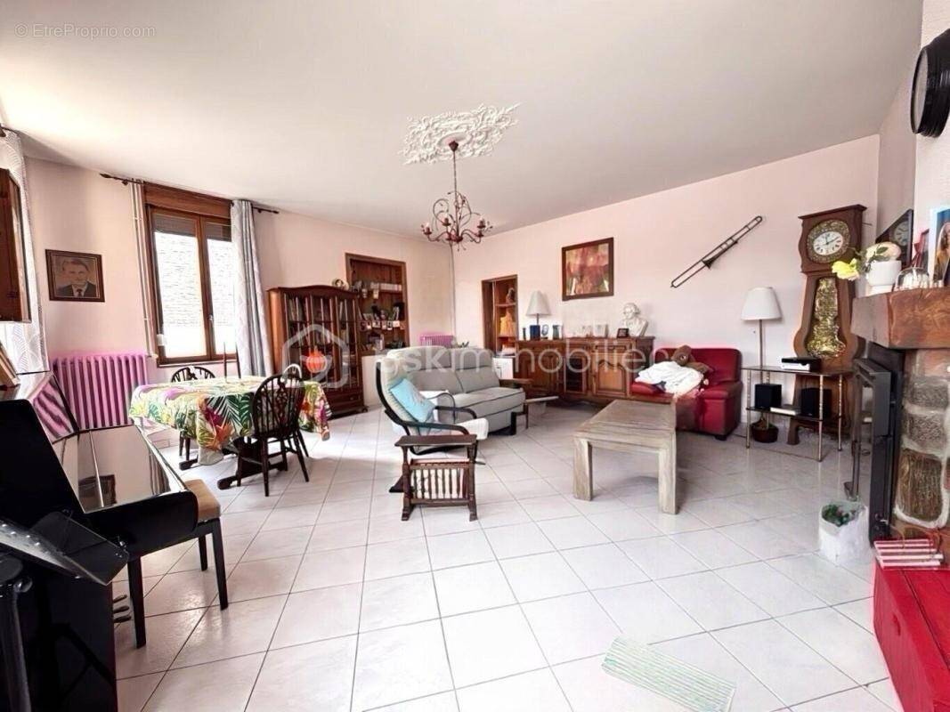 Maison à ROEULX