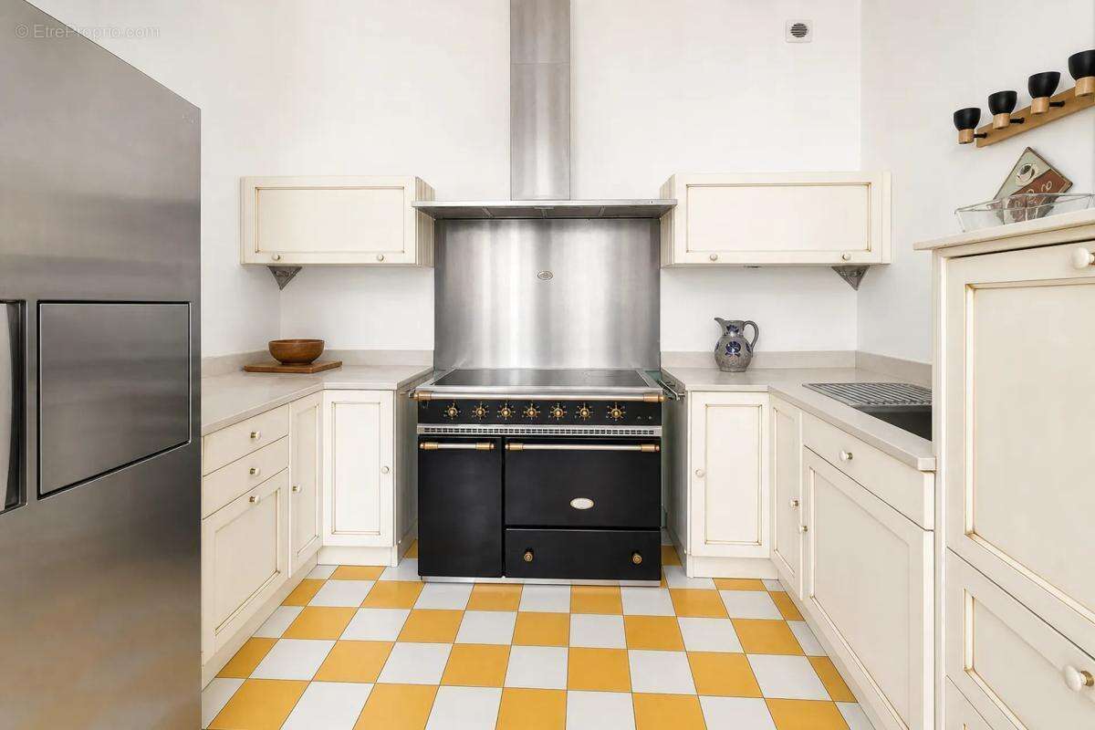 Appartement à SAINTES
