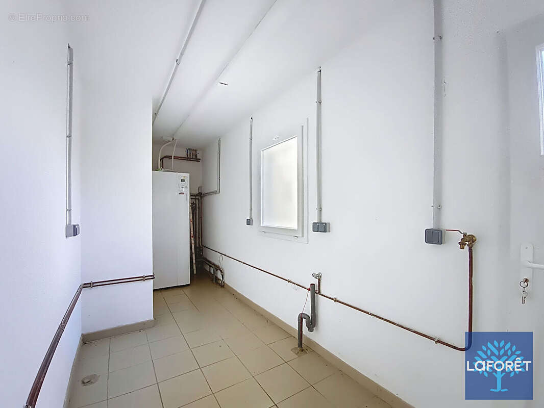 Maison à SAINT-PIERRE-EYNAC