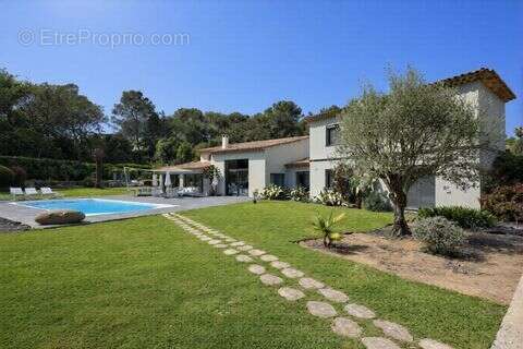 Maison à MOUGINS