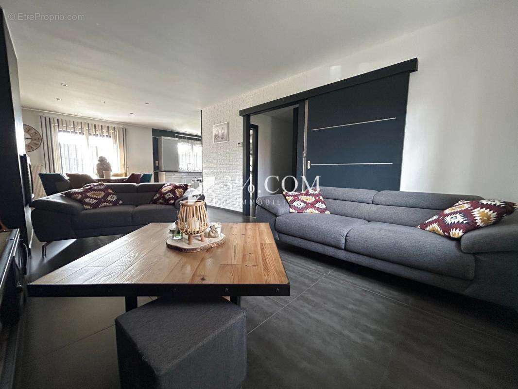 Maison à COURCELLES-LES-LENS