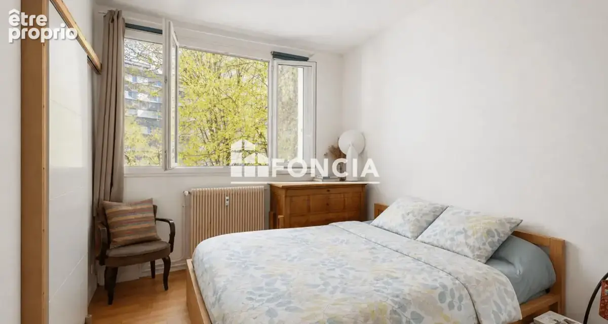 Appartement à PARIS-19E