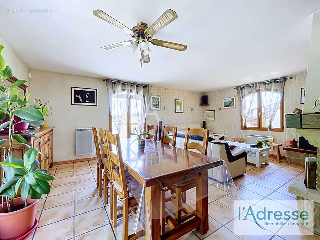 Maison T4 plain-pied avec piscine et sous-sol - Bruguières 31150 - photo 5