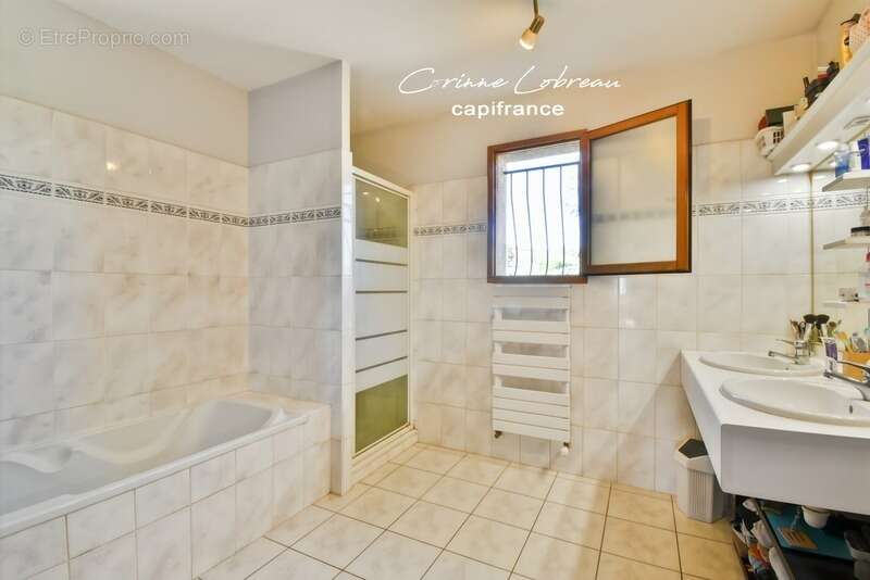 Maison à BELLEVILLE