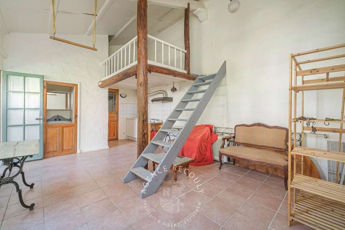 Maison à MARSEILLE-7E