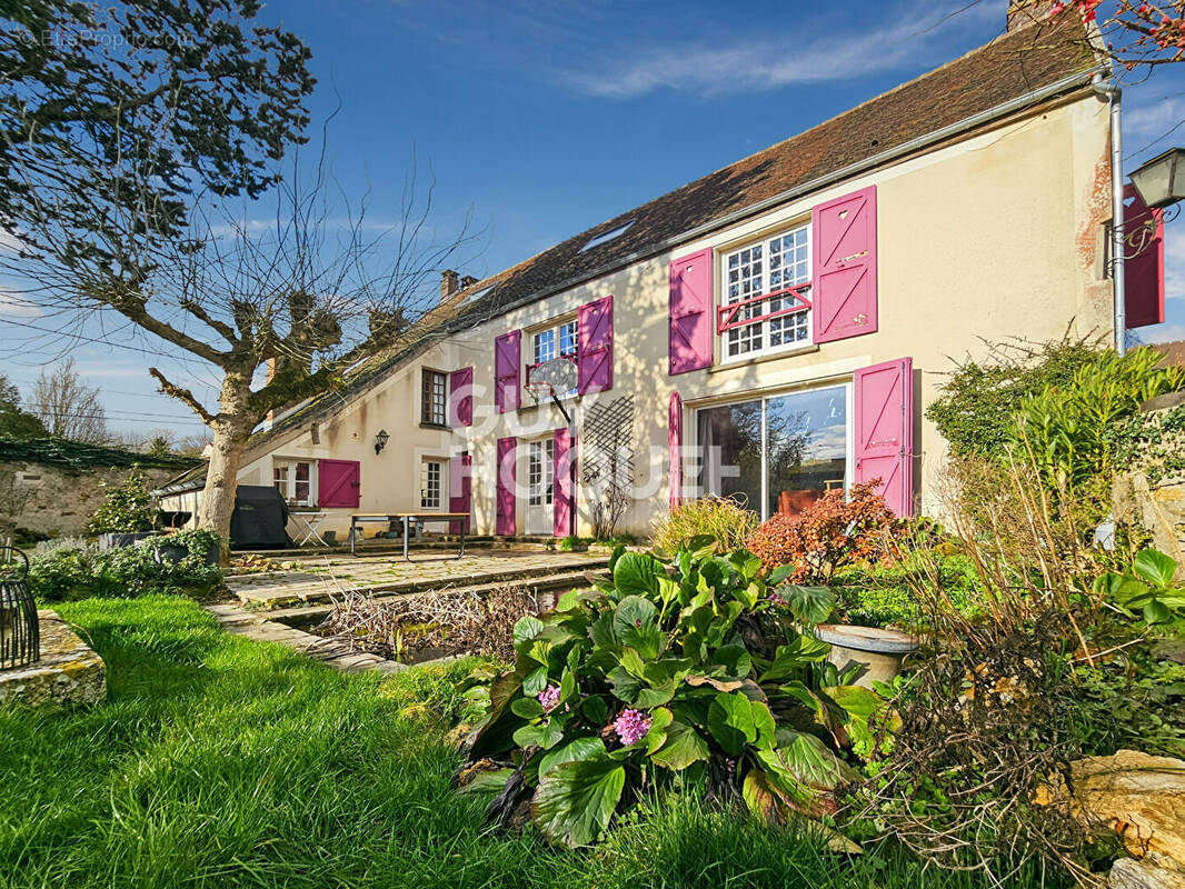 Maison à MARLES-EN-BRIE