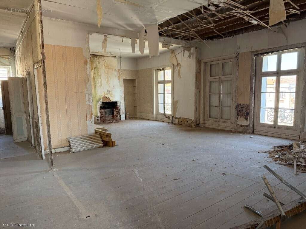 Petite Maison de Ville Rénovée Avec Projet de Rénovation Pour L'Ancienne Sous-Préfecture - photo 20