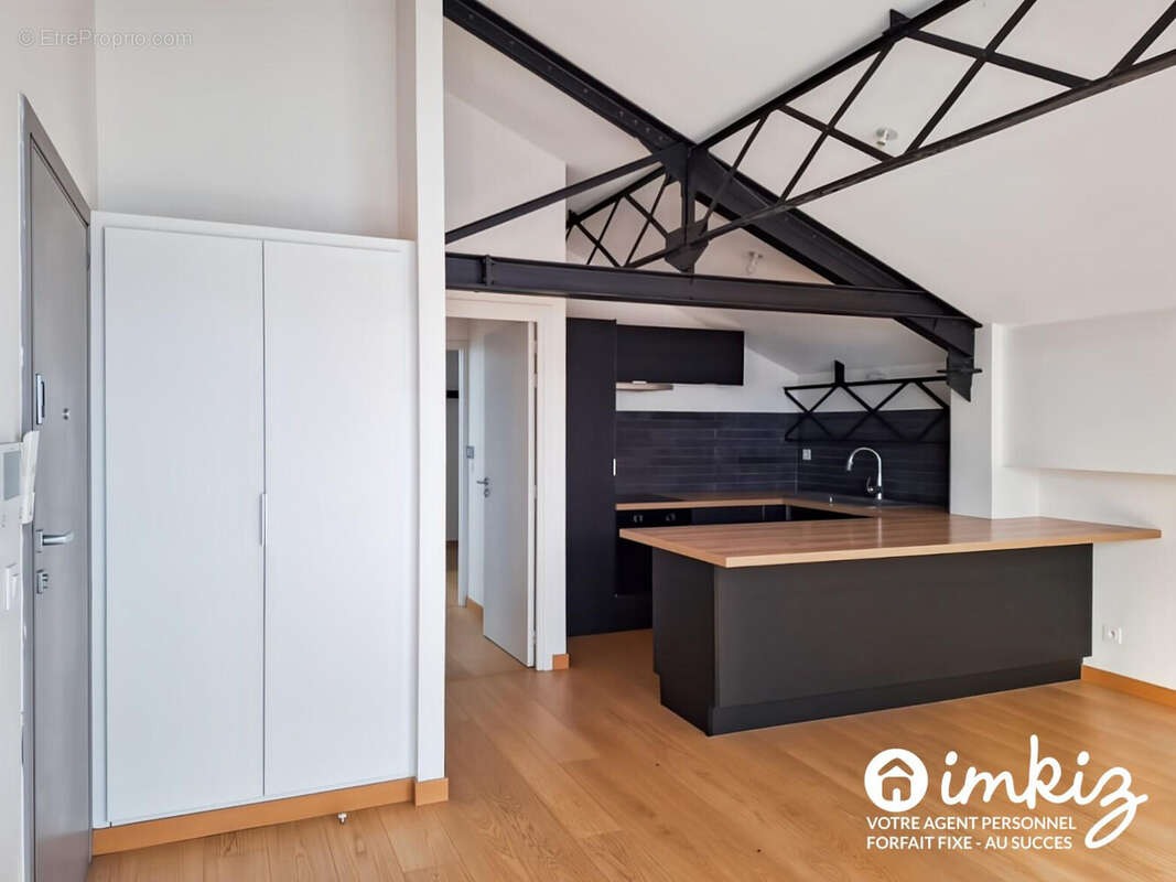 Appartement à PARIS-18E