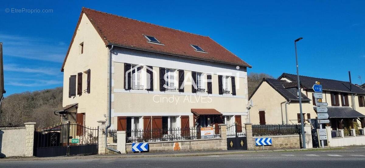 Photo 1 - Maison à TURENNE