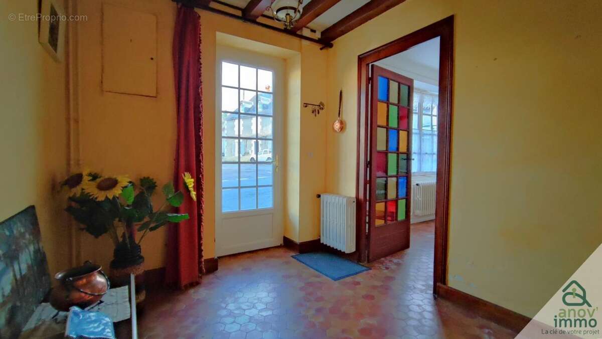 Maison à MAUPREVOIR